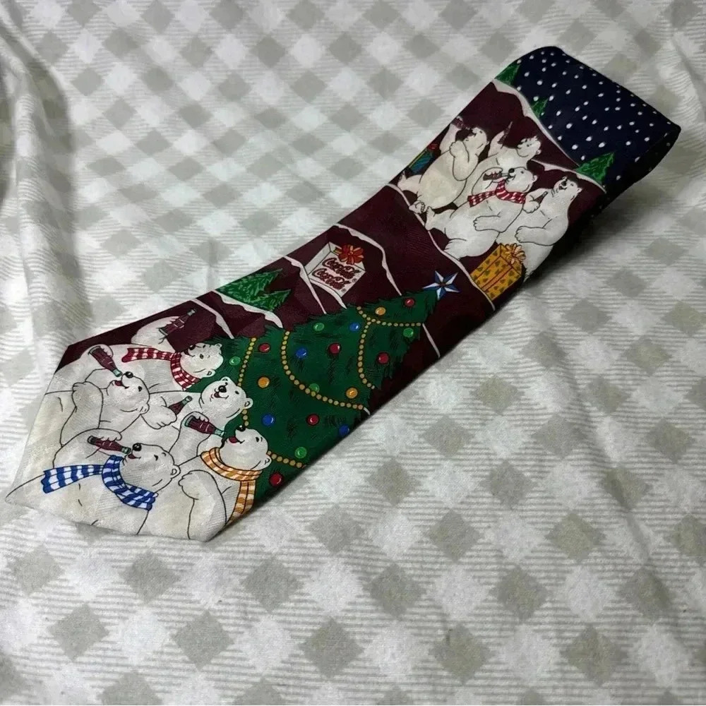Coca Cola Bears Mens Necktie Holiday  Polar Coke Soda Neck Tie